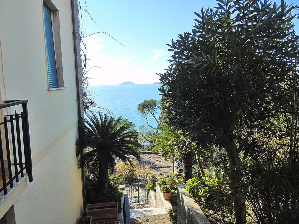 Fiori Sul Mare Lägenhet Tellaro Exteriör bild